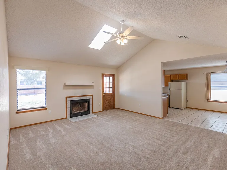 1378 Challenger Ave — Photo 21