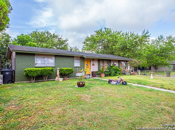 2nd image of 7918 Glider Ave