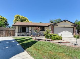 6 Ardsley Cir, Sacramento, CA