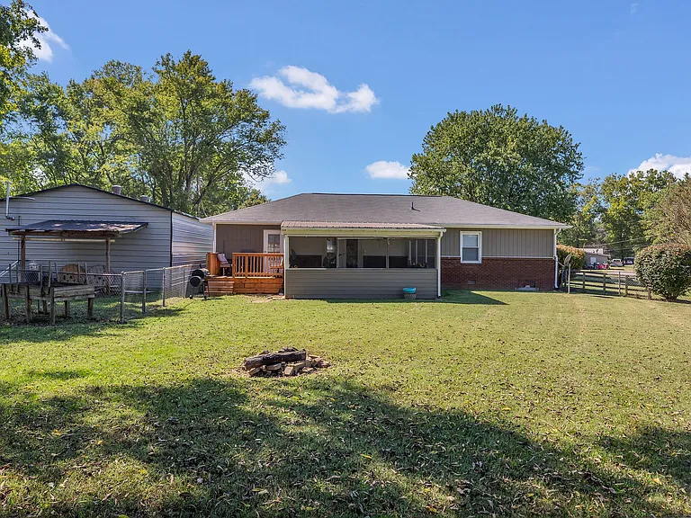 2891 Sunnyview Dr — Photo 31