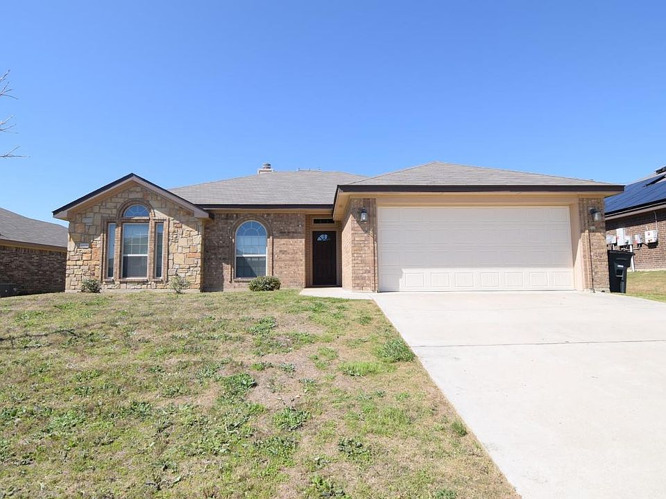 1st image of 6105 Newcastle Dr