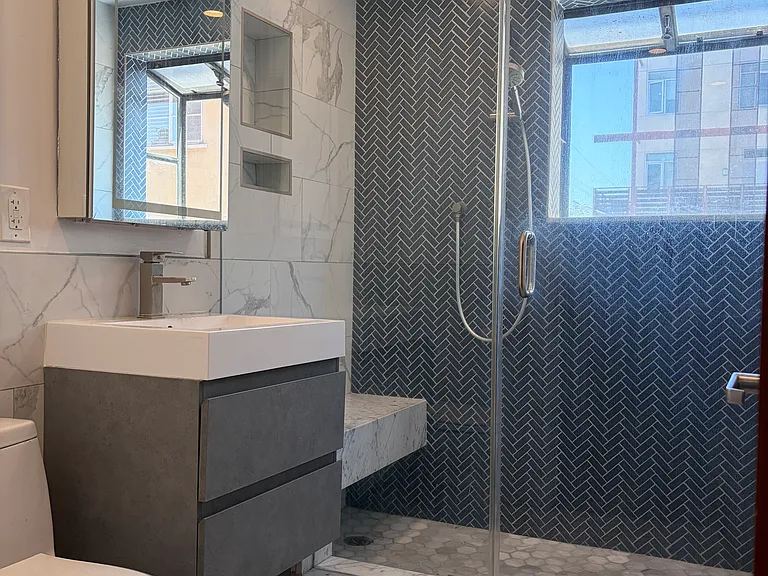 1400 N Hayworth Ave #11 — Photo 22