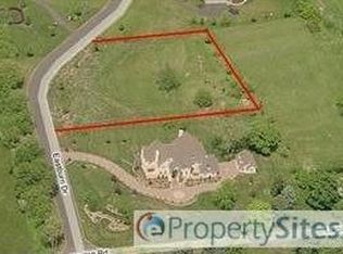 6 Eastburn Dr, New Hope, PA 18938