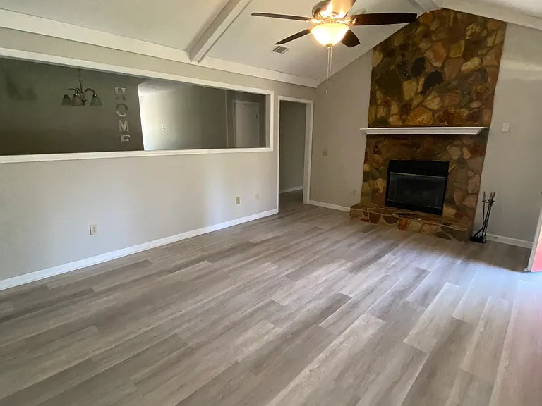 105 Maid Marian Ct — Photo 5