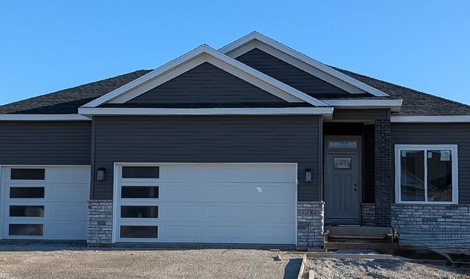 1st image of 3056 Ridgeview Cir