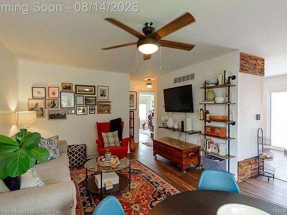 4th image of 6757 Ardsley Dr