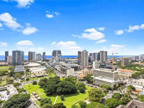 1221 Victoria St APT 3201, Honolulu, HI 96814