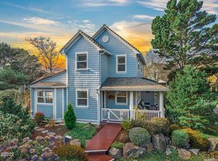 2085 Overleaf Loop, Yachats, OR 97498