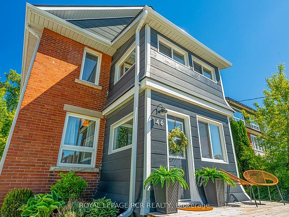 2nd image of 146 Main St W
