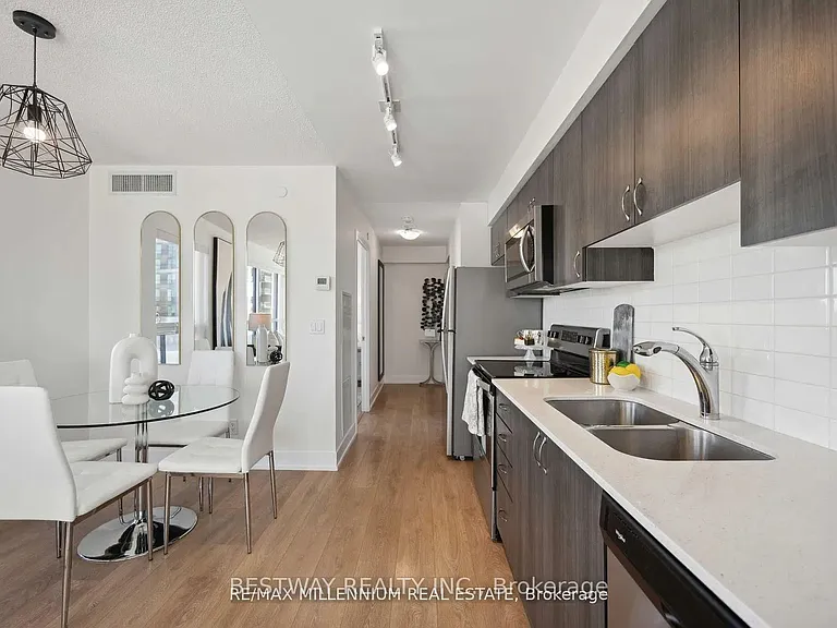 1255 NW Bayly St #209 — Photo 8