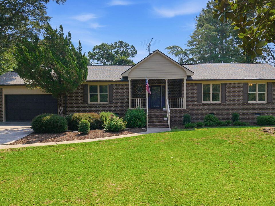 1st image of 412 Oak Ridge Drive