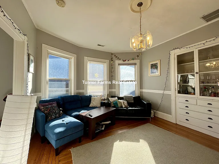 122 Calumet St #3 — Photo 9
