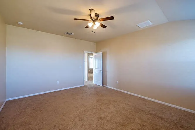402 Zenith Rd — Photo 27