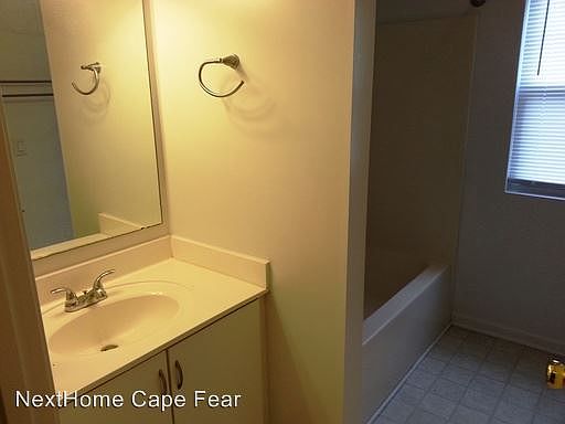 5th image of 5328 Park Ave APT A
