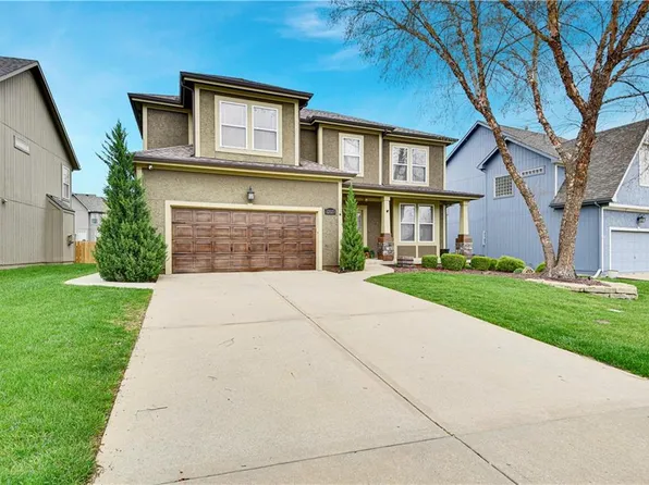 12123 S Clinton St, Olathe, KS 66061