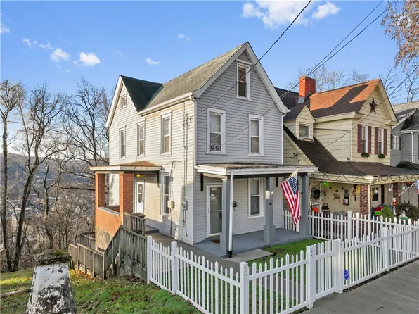 521 6th St, Pitcairn, PA 15140