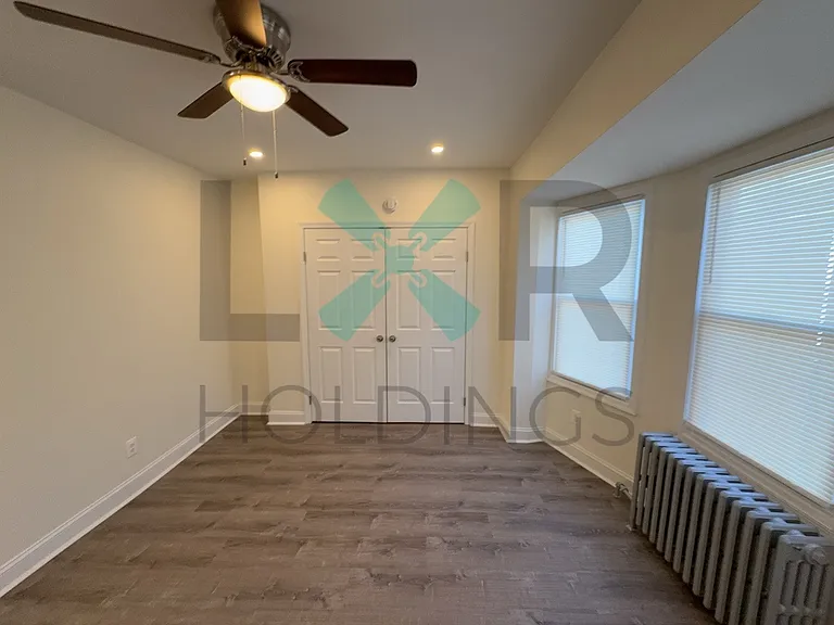 1116 Main St #2 — Photo 8