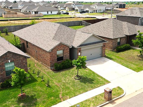 4th image of 2025 Scarlet Cir