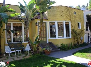 6860 Camrose Dr, Los Angeles, CA 90068