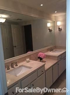 5th image of 833 Jewel St