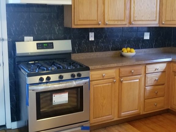 4th image of 525 Bellwood Ave