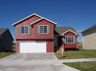 1552 Terrapin Dr, Iowa City, IA 52240
