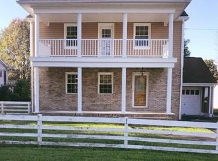 203 Chestnut Ave, Institute, WV 25064