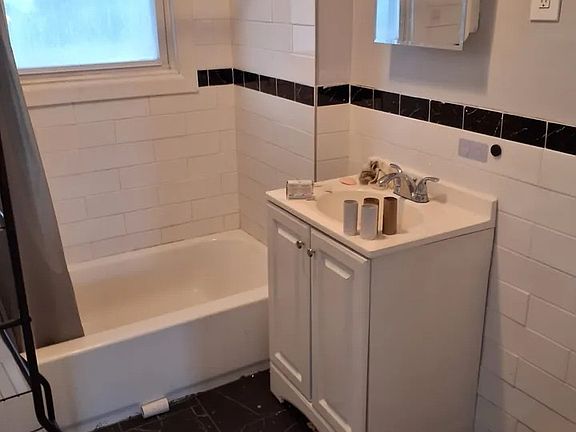 3rd image of 267 Goldsmith Ave #C