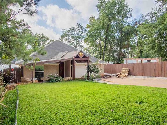 5th image of 2460 Lake Park Ln