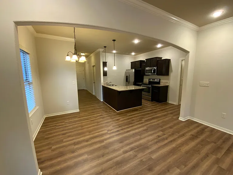 2639 N Arroyo Ave — Photo 9