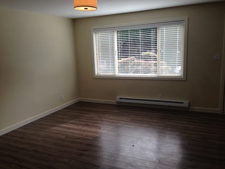 H04619mq -Ref Mari Don Apts — Photo 11