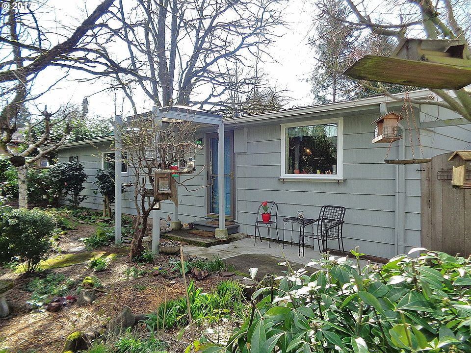 1st image of 3910 NE 143rd Ave