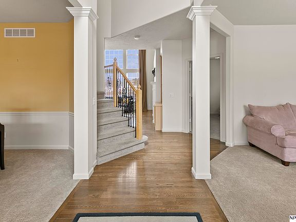 5th image of 17614 Harney St
