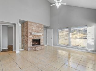 8530 Scenic Green Dr, Houston, TX 77088