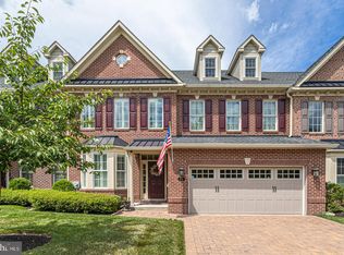 75 Elfreths Ct, Newtown, PA 18940
