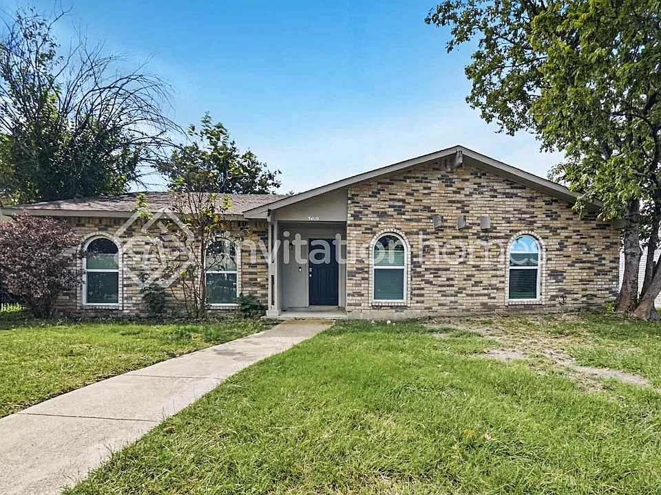 3409 Livingston Ln