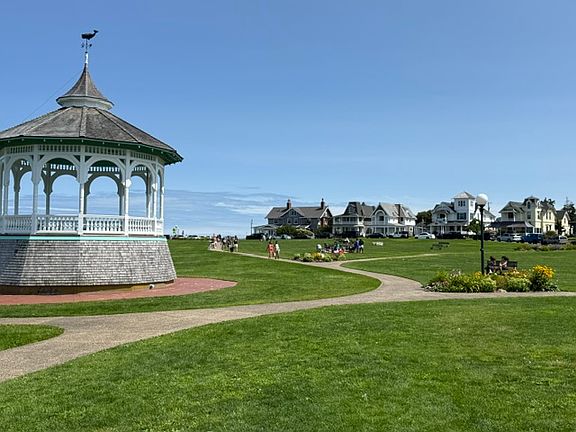 3rd image of 99 Ocean Ave