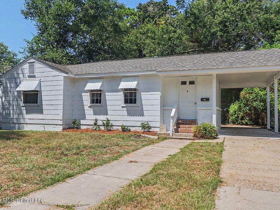 1st image of 341 East Dr