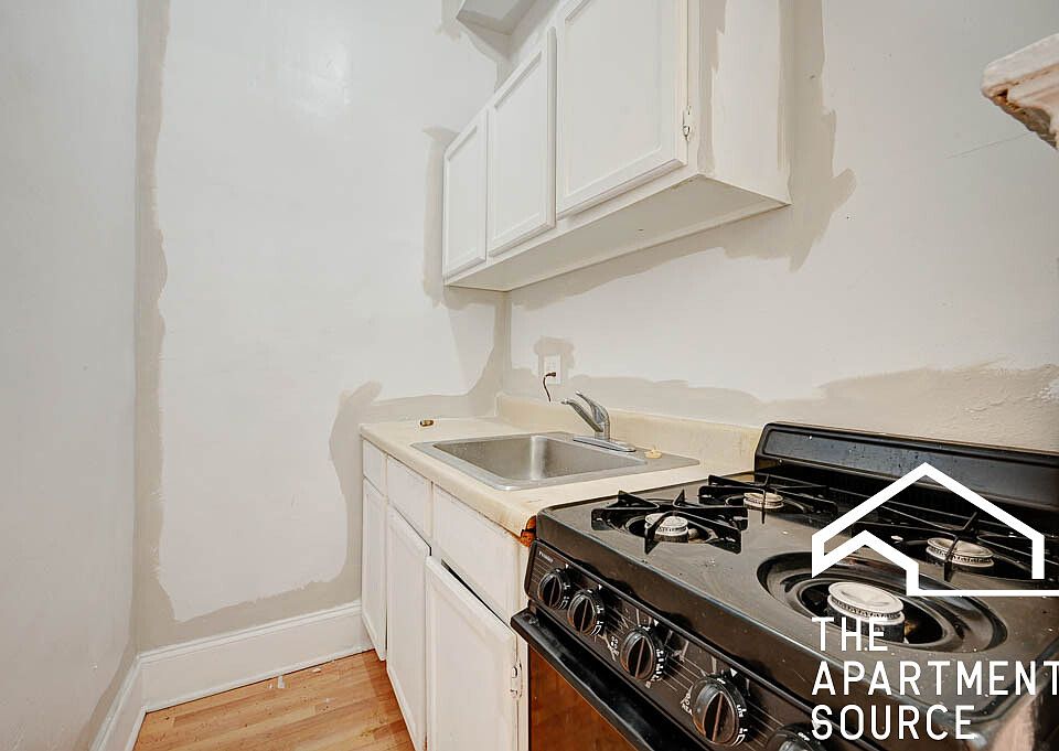 1st image of 6818 N Wayne Ave APT 1