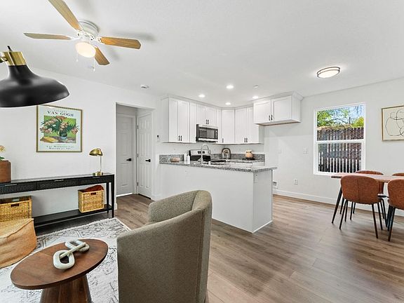 4th image of 4015-4017 Broadway