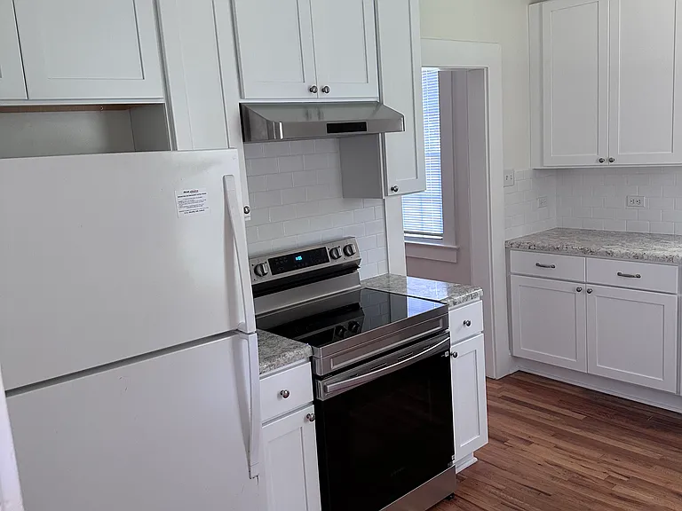 418 Pickens Ct — Photo 4