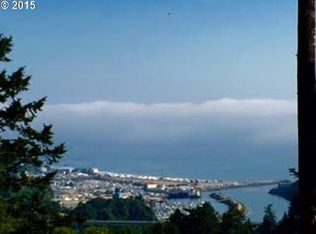 97613 Marina Heights Loop, Brookings, OR 97415