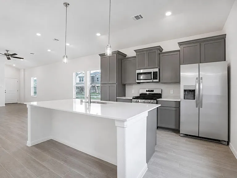 8018 Fijian Cypress Dr — Photo 12