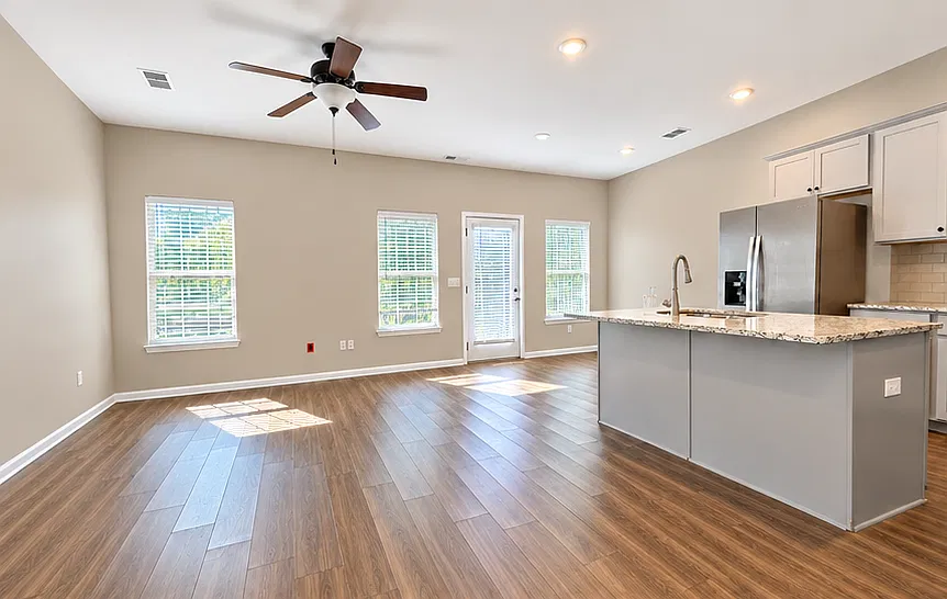 3 bed, 2.5 bath, 1875 sqft, $1,875 — Photo 3