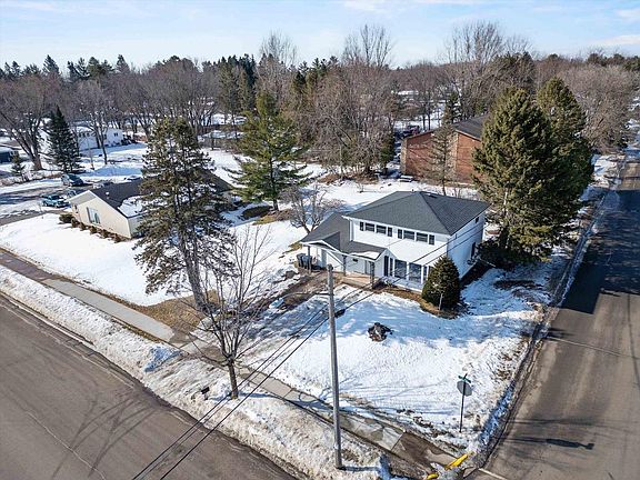 5th image of 609 North 2ND STREET