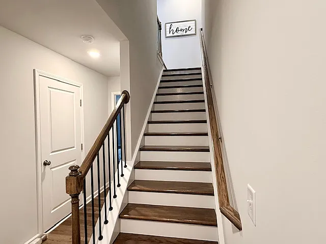 Entryway & Garage Door