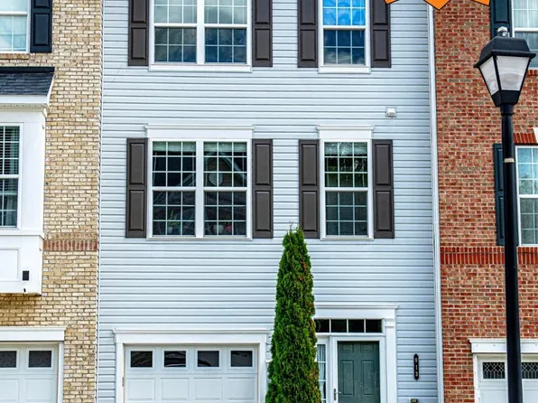 913 Morgan Run Rd, Middle River, MD 21220