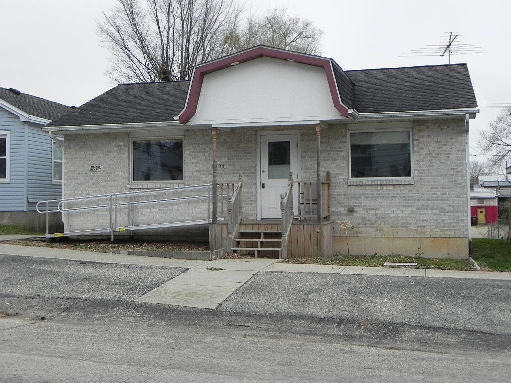 421 Washington St, Pecatonica, IL 61063 Zillow