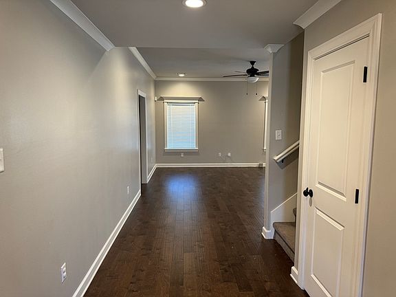 2nd image of 7201 Sarrasin St