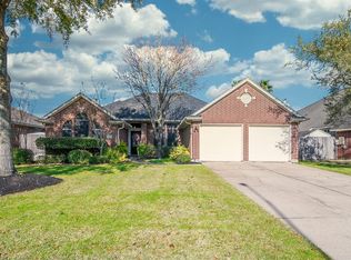 3022 Regata Run Dr, Friendswood, TX 77546